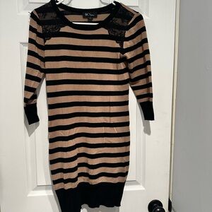 BCX Women’s brown lace dress in small